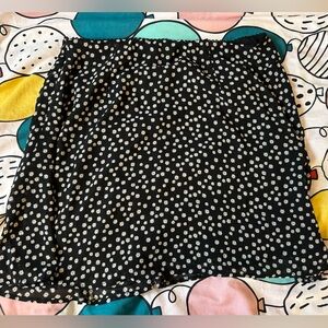 Forever 21 flower skirt brand new colors black and white